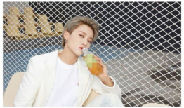 吃瓜爆料刘雨昕时装,吃瓜爆料下的时尚蜕变